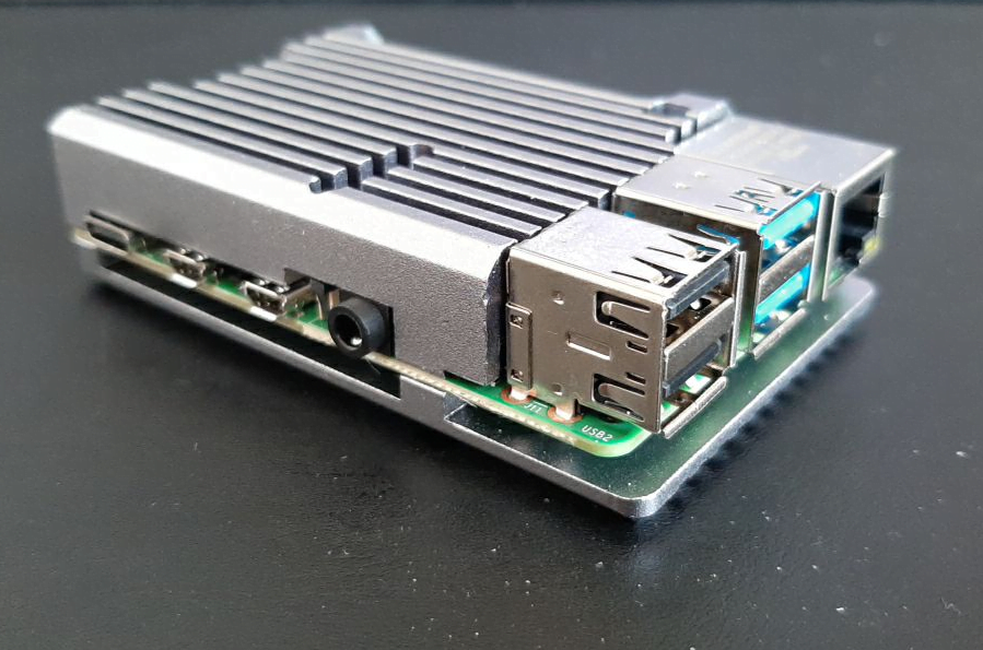 Raspberry Pi4 restream device